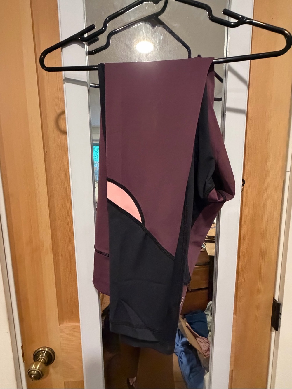 Zyia black/plum leggings